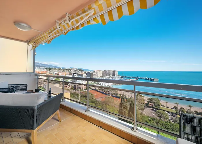 Escapade à Monaco, Vue Et Apartamento