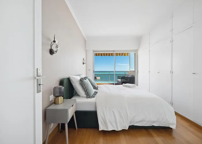 Escapade à Monaco, Vue Et Appartement Cap-d'Ail